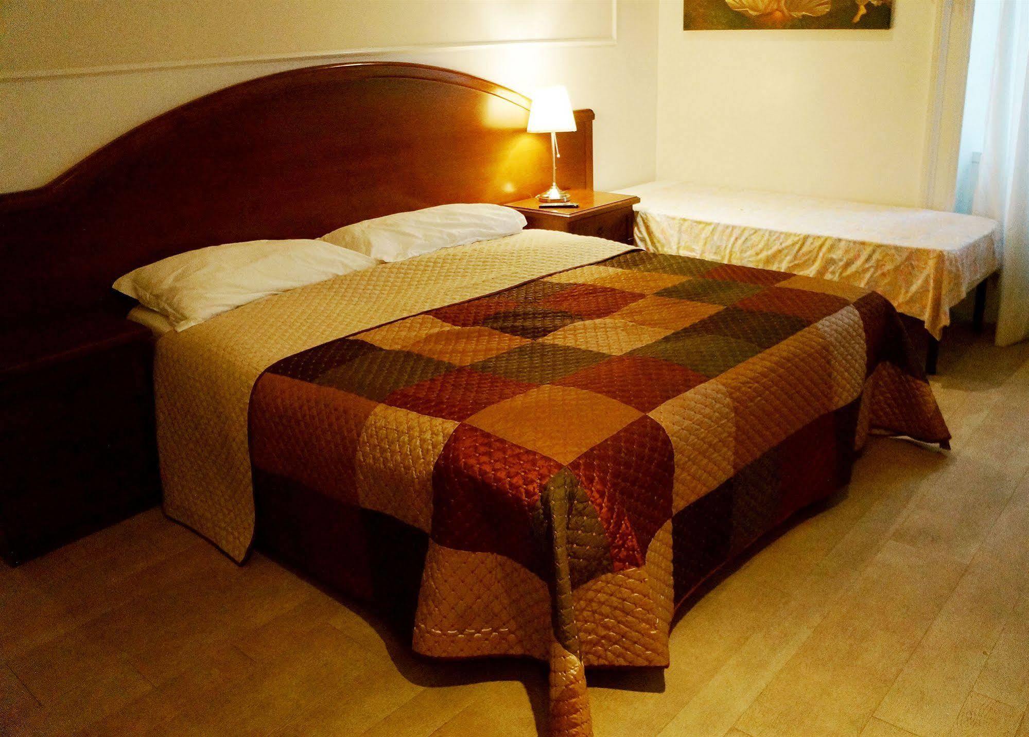 Casa Dell'Amicizia Bed and Breakfast Ρώμη Εξωτερικό φωτογραφία