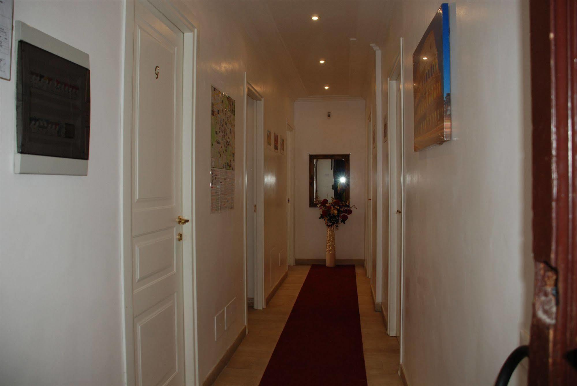 Casa Dell'Amicizia Bed and Breakfast Ρώμη Εξωτερικό φωτογραφία
